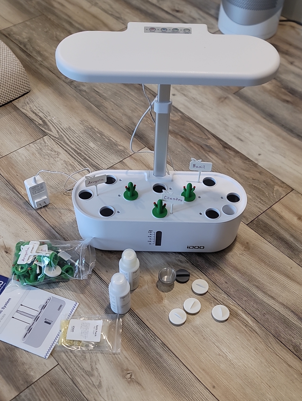 Indoor Hydroponic Grow Stystem